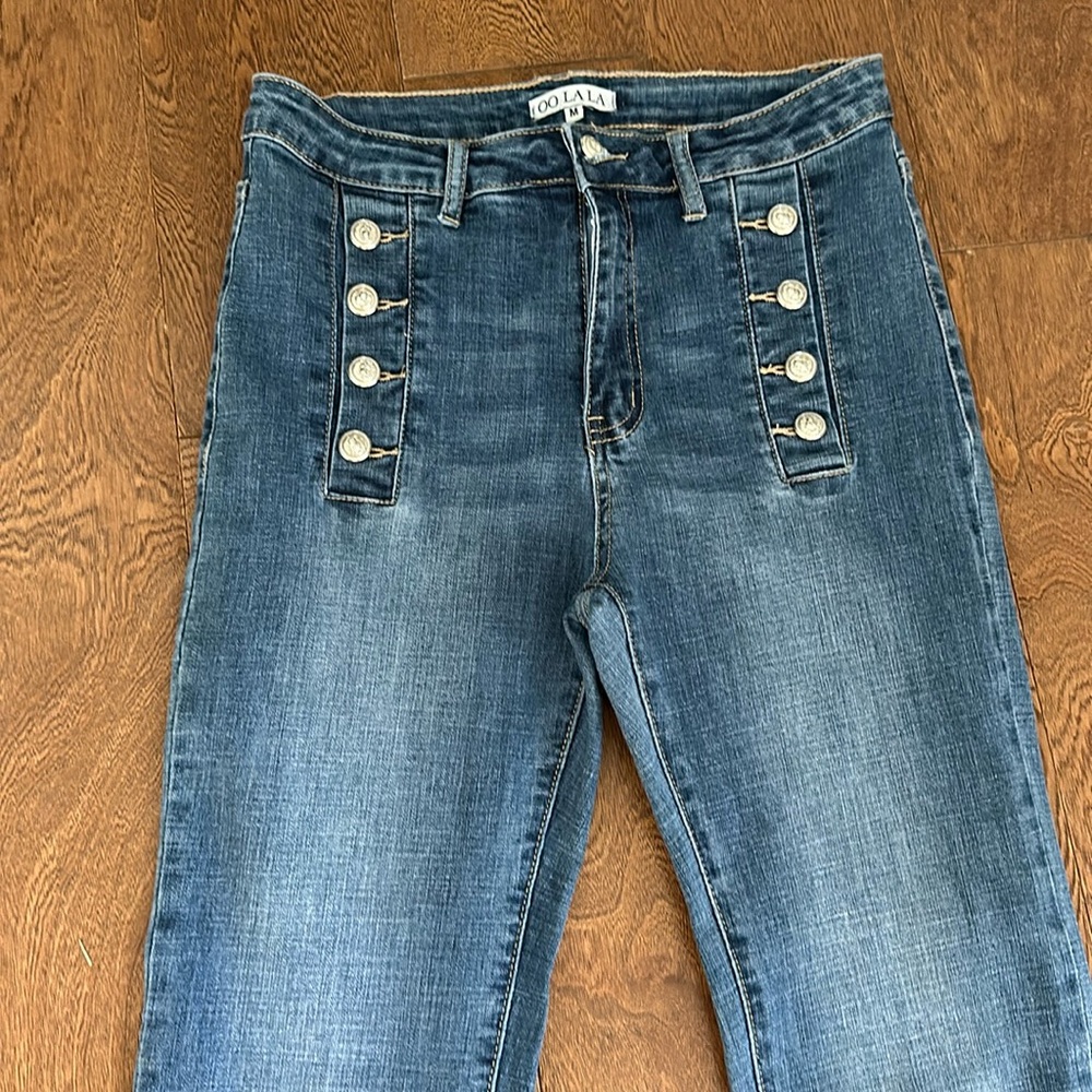 OO LA LA size M Jean with buttons